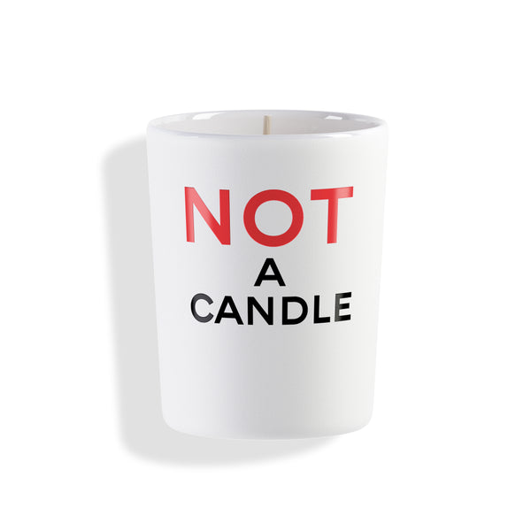 01_Not_a_Candle_Packshot_grand