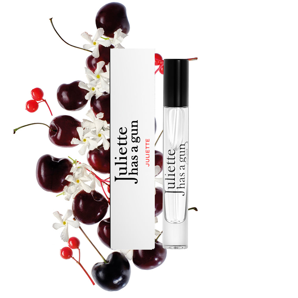Juliette by Juliette has a gun travel spray packshot with ingredients